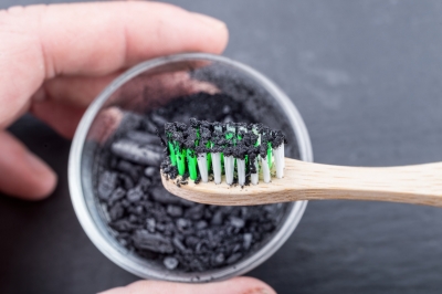 Activated Charcoal to Whiten Teeth