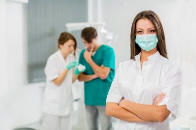 What does a Dental Hygienist Do, and How Do I Become One?